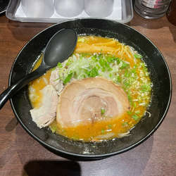 小樽コク旨味噌ラーメン(880円)