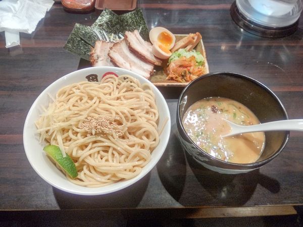 「濃厚魚介つけ麺(大盛・350g)1,300円」@環七ラーメン 周麺の写真