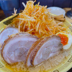 ネギチャーシューラーメン　(辛ねぎ)