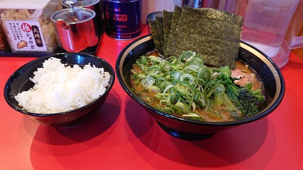 「ねぎのりラーメン ライス」@横浜家系ラーメン 大﨑家の写真