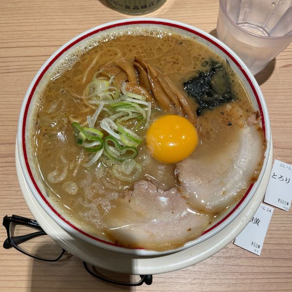 「濃厚とろりそば＋卵黄」@東京煮干し らーめん 玉 東京駅店の写真