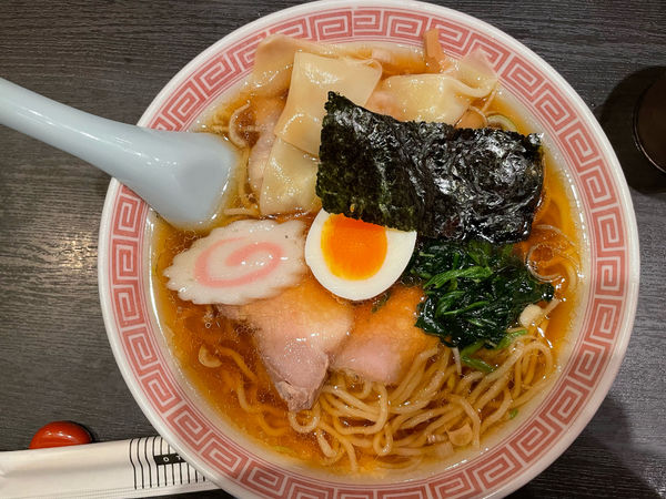 「ラーメン＋ワンタン」@ラーメン大至の写真
