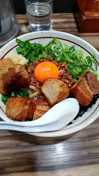 「ど肉台湾まぜそば」@麺屋 はるか 秋葉原店の写真