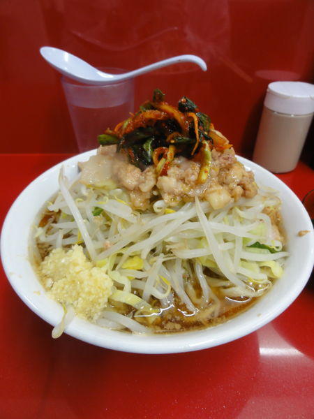 「小750円NAキムチ100円」@ラーメン二郎 越谷店の写真