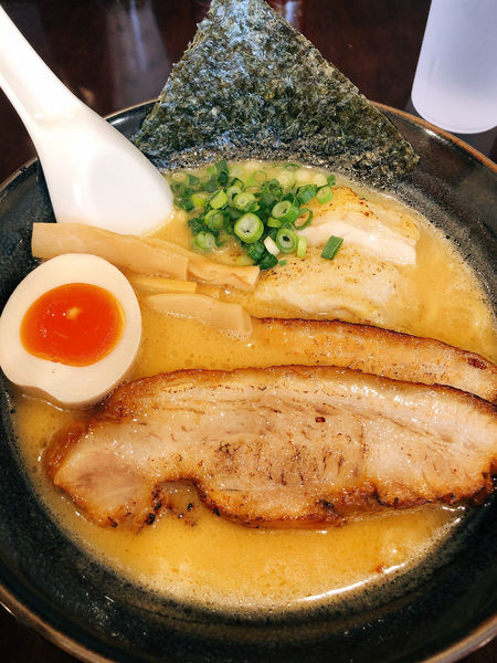 「特製ラーメン」@らーめんなが田の写真