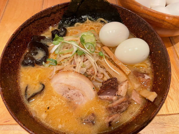 「味噌ラーメン(900円)」@白樺山荘 北海道ラーメン道場店の写真