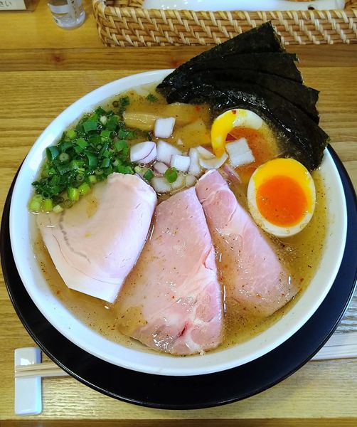 「特製塩さくらラーメン 1350円」@麺屋 さくらの写真