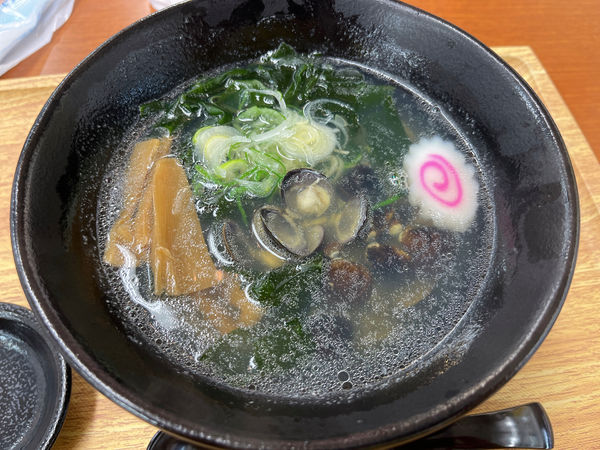 「健康しじみちゃんラーメン 麺硬め」@ラーメンとカレーの店 キッチンあすなろの写真