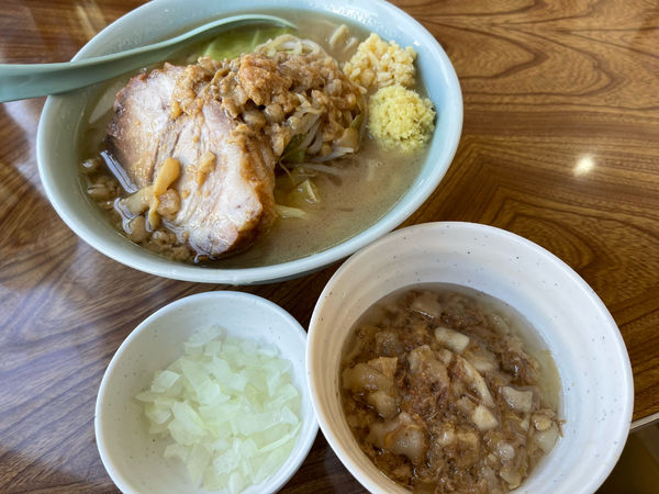 「ラーメン＋豚入りアブラ」@ラーメン すくえ屋の写真