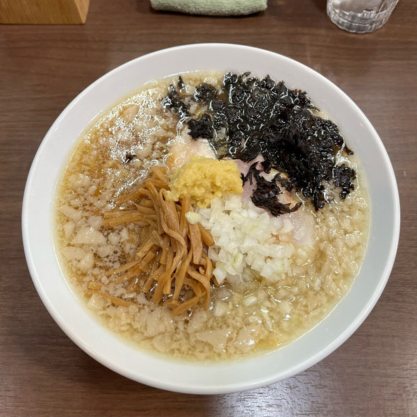 「背脂生姜醤油」@煮干し中華そば 山形屋の写真