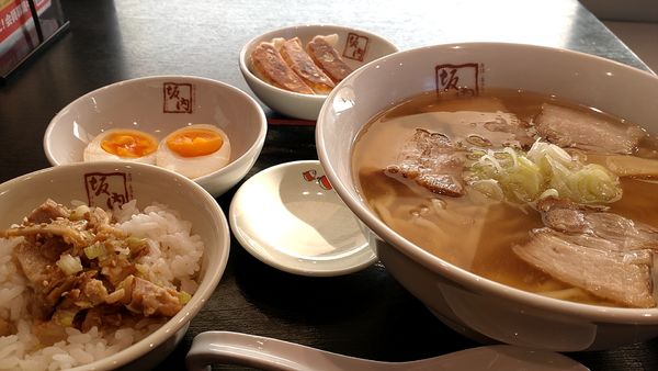 「満足B定食１０７０円(税込)」@喜多方ラーメン坂内 本庄店の写真