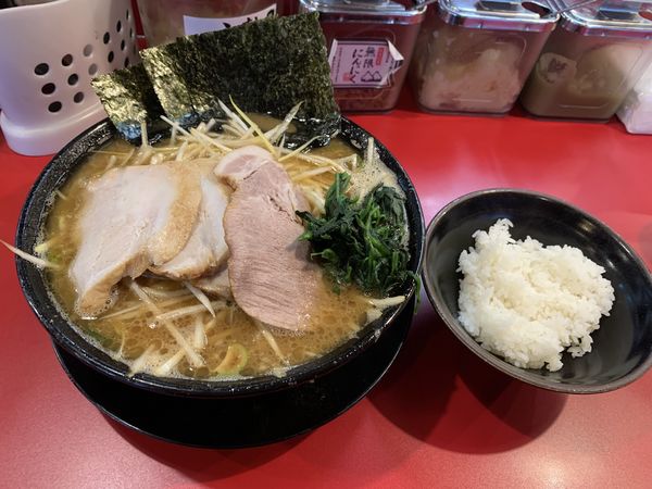 「白ネギラーメン」@家系ラーメン 王道 神道家の写真
