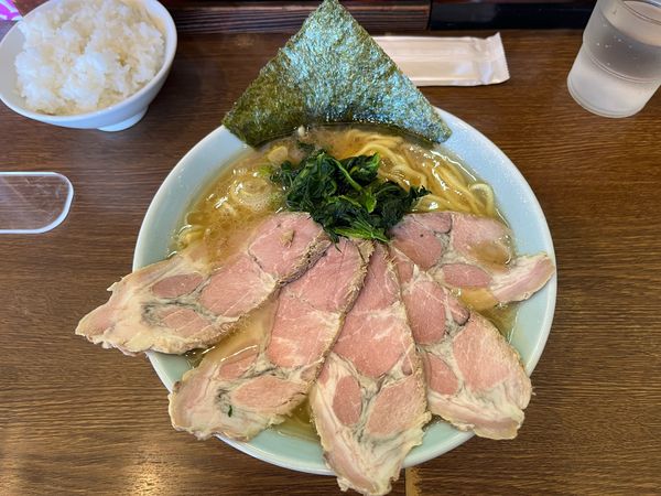 「チャーシューメン、ライス」@横浜家系らーめん たま家の写真