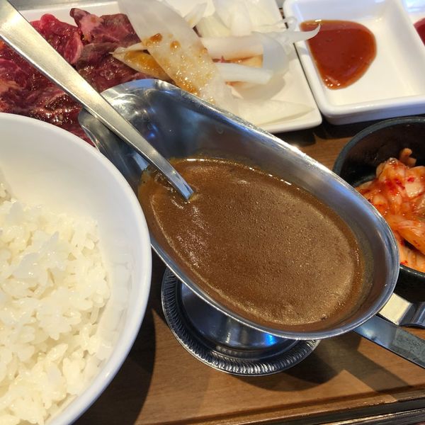 「焼肉屋のちょい足しカレー190円＆匠カルビ＆ハラミセット」@焼肉ライク 船橋ららぽーと前店の写真