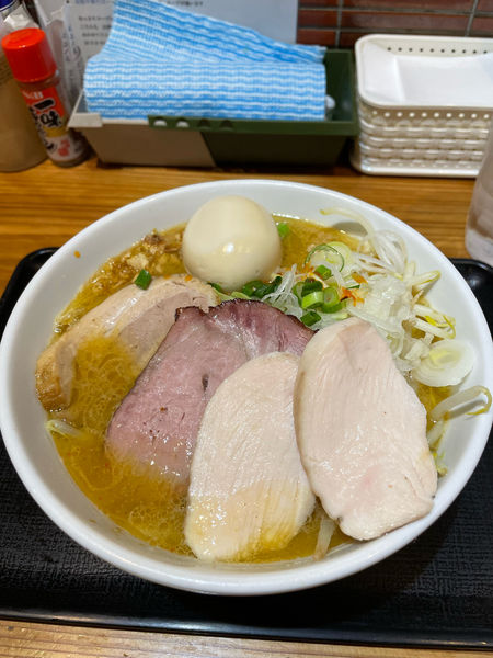 「【土日限定】特製金狼のみそらーめん」@つけめん・らーめん・煮干そば 金狼の写真