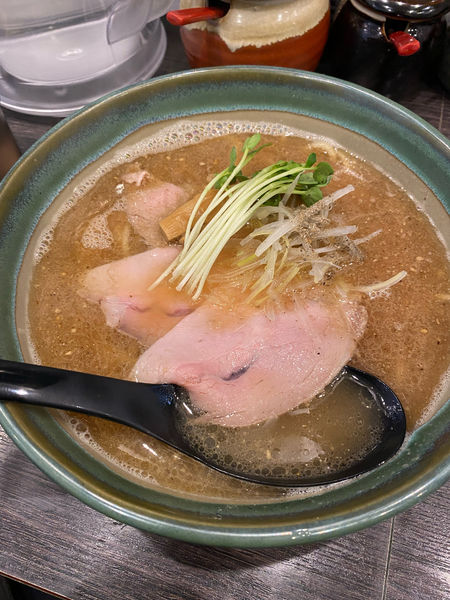 「魚出汁ラーメン」@魚と豚と黒三兵 御徒町店の写真