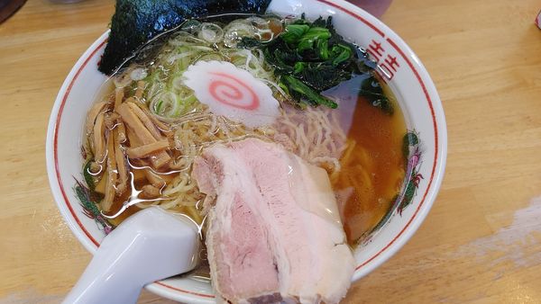 「らぁめん(鶏支那そば)　大盛　脂多め」@らぁめん 鶏支那屋の写真