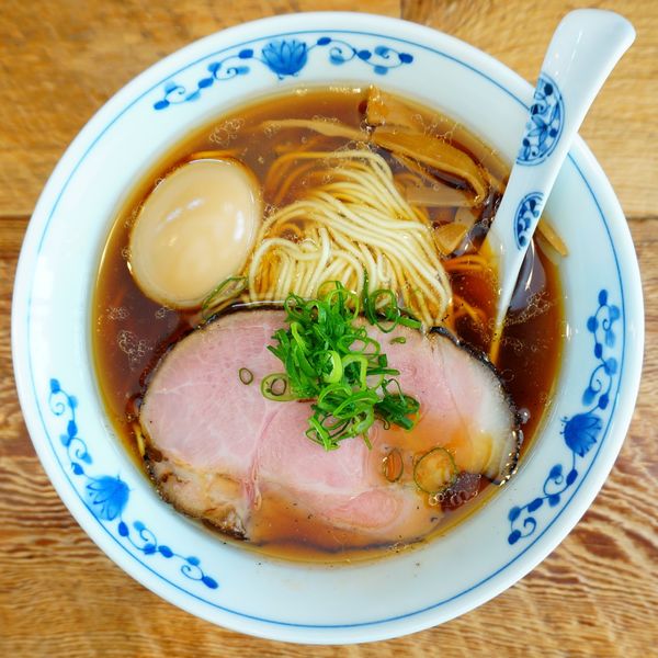 「味玉醤油らぁ麺」@らぁ麺 うの屋の写真