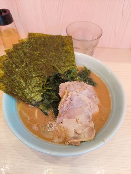 「極みチャーシューメン並＋のり、れん草増し＋ライス」@家系 武の極みの写真