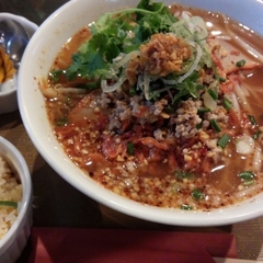 BANG SAEN AROY JING JING 西新橋店の画像