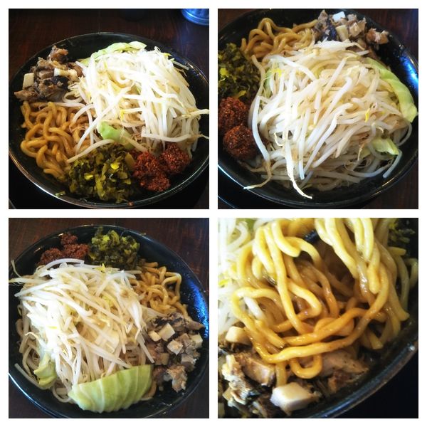 「まぜそば大➕2辛」@麺や豚髭の写真