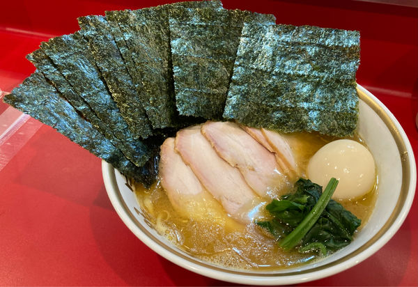 「得増しラーメン(並)麺硬め油多め」@ラーメン濱野家の写真