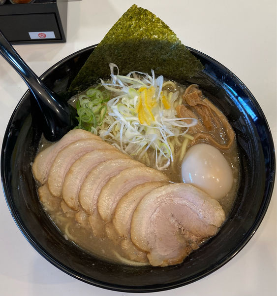 「こってり煮干(塩)＋豚チャーシュー＋ゆず(無料)」@麺匠 風流の写真