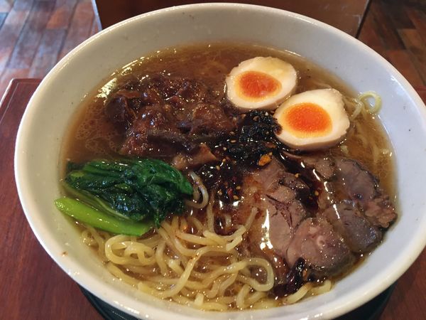 「台湾牛タン拉麺」@NARUTOの写真