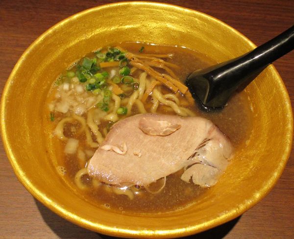 「東京激煮干しらーめん　900円」@麺屋 五常 渋谷マークシティ店の写真