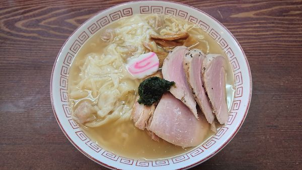 「ワンタン麺(塩)，ヒレ焼豚トッピング   1200円」@良温(Ra-on)の写真