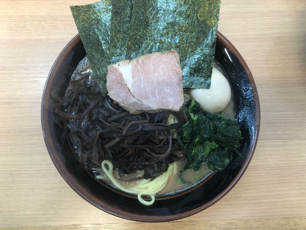 「味玉らーめん 中＋鬼キクラゲ」@家系ラーメン 佐々喜家の写真