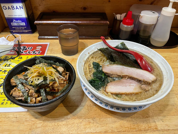 「燕三条麺 + パワー丼(小)」@パワー軒の写真