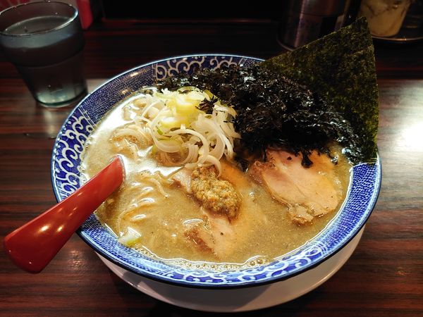 「煮干しぼり」@煮干しらあめん 燕黒の写真