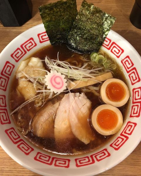 「特製中華そば(平打ち熟成)」@鶴松富士 本店の写真