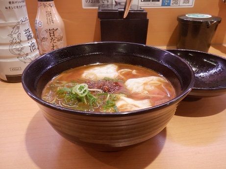 「新・濃厚えび味噌ワンタンメン」@スシロー 町田北口支店の写真