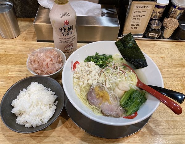 「真鯛らーめん＋鯛のほぐし身＋おかかご飯」@ウミのチカラの写真