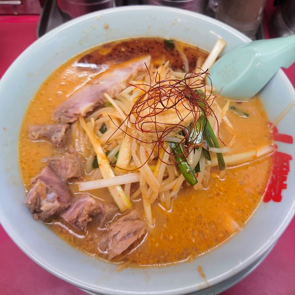 「特製もやし味噌ラーメン890円　コロチャ（クーポン）」@ラーメン山岡家 春日部店の写真