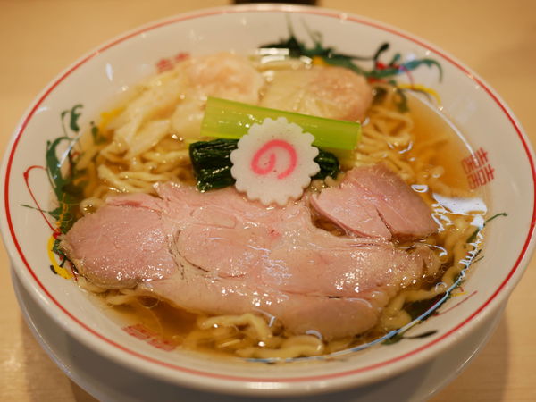 「白だしラーメン 中盛＋サービスワンタン」@キング製麺の写真