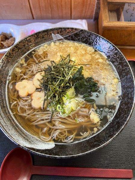 「温かいたぬきそば」@狐火の写真