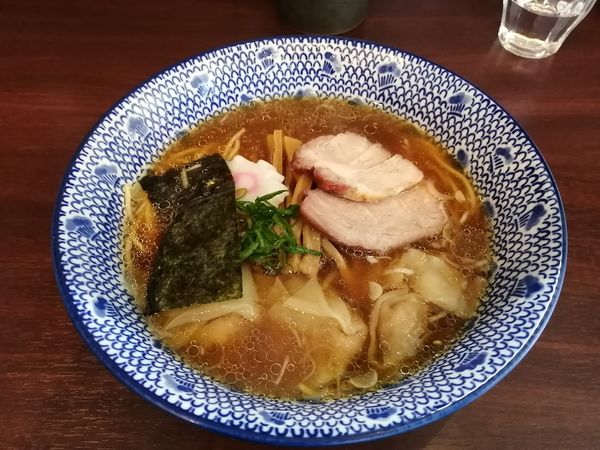 「ワンタン麺 醤油 890円」@中華そば 薫風の写真