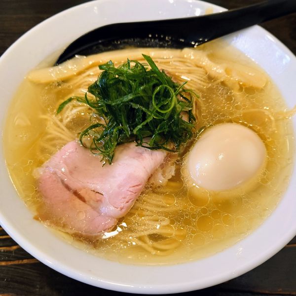 「味玉中華そば塩 900円」@中華そば 向日葵の写真