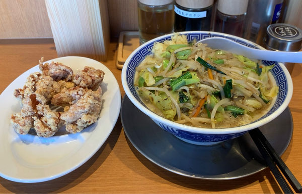 「タンカラ」@タンメン トナリ 稲毛山王店の写真