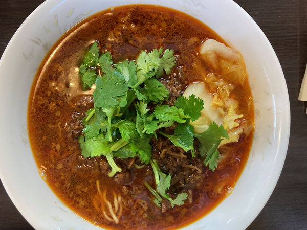 「【限定】辛辣牛肉麺 700円」@らーめん 竜屋の写真