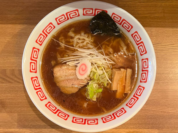 「中華そば(平打ち)」@鶴松富士 本店の写真