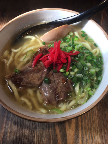 「沖縄そば+ミニ麻婆豆腐丼(無料)+餃子」@ホロトン 東中野駅前店の写真