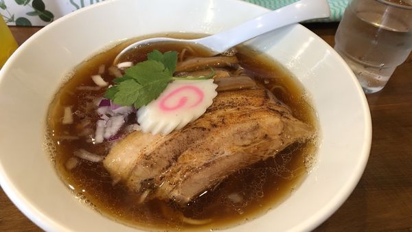 「煮干しらぁ麺　黒」@つけ麺 弐☆゛屋の写真