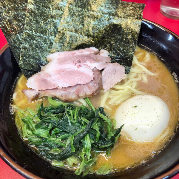 「豚骨醤油ラーメン」@ラーメン 徳丸家の写真