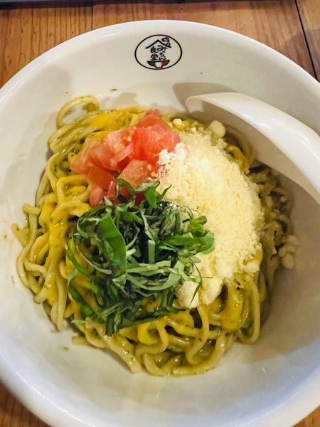 「バジルトマト　1000円」@イタリアンまぜそばのお店 みくちゃん食堂の写真
