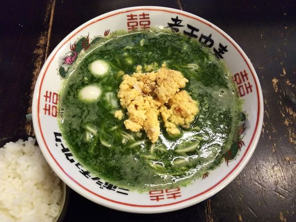 「【限定】ニラ煮干しソバ　880円」@煮干結社 弘前店の写真