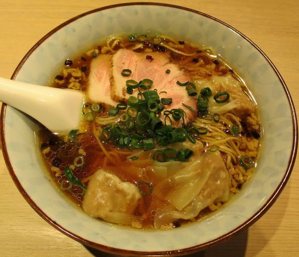 「醤油雲呑麺　880円」@旬彩china口水の写真